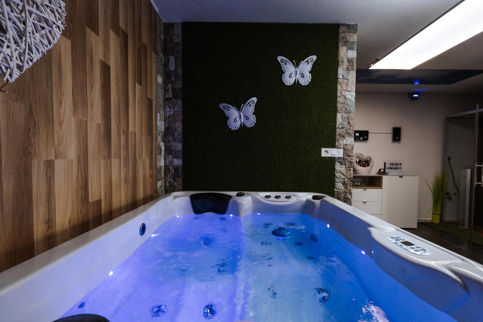 Tanja S Holiday Home In Nature With Sauna And Hot Tub Gorica pri Slivnici Exterior foto